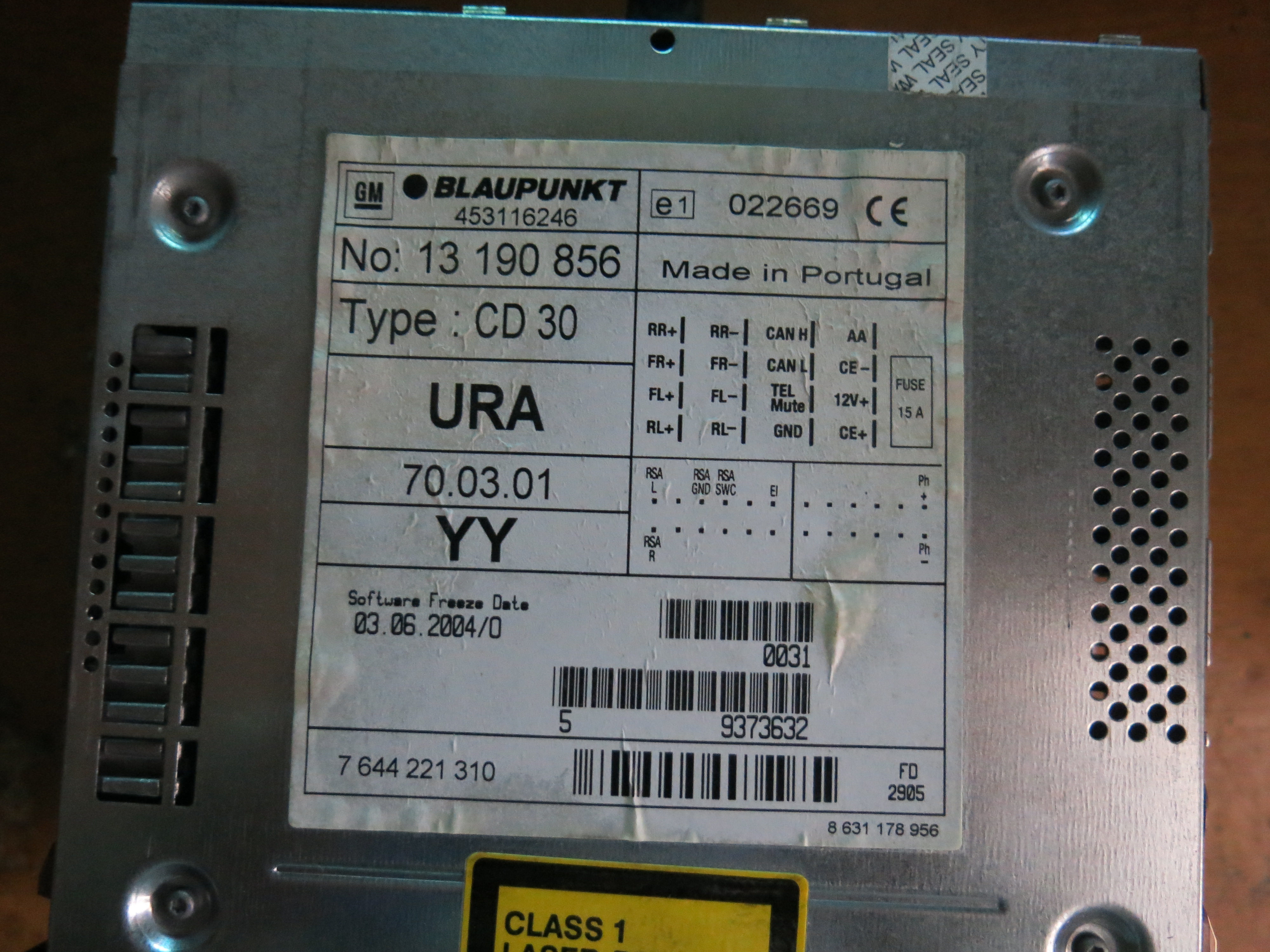 Маркировка магнитолы CD30 BLAUPUNKT 13 190 856