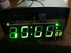 Ремонт часов LUX CX-818 (горят часть сегментов)