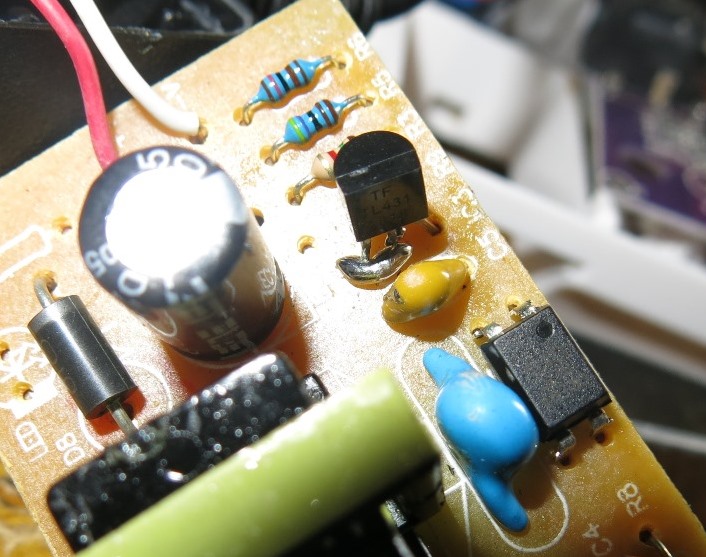 Капля олова на TL431 (фото 1)