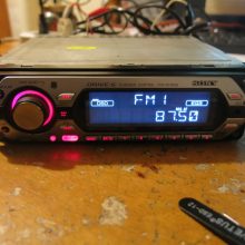 Ремонт магнитолы Sony CDX-GT300S (включается и тухнет)