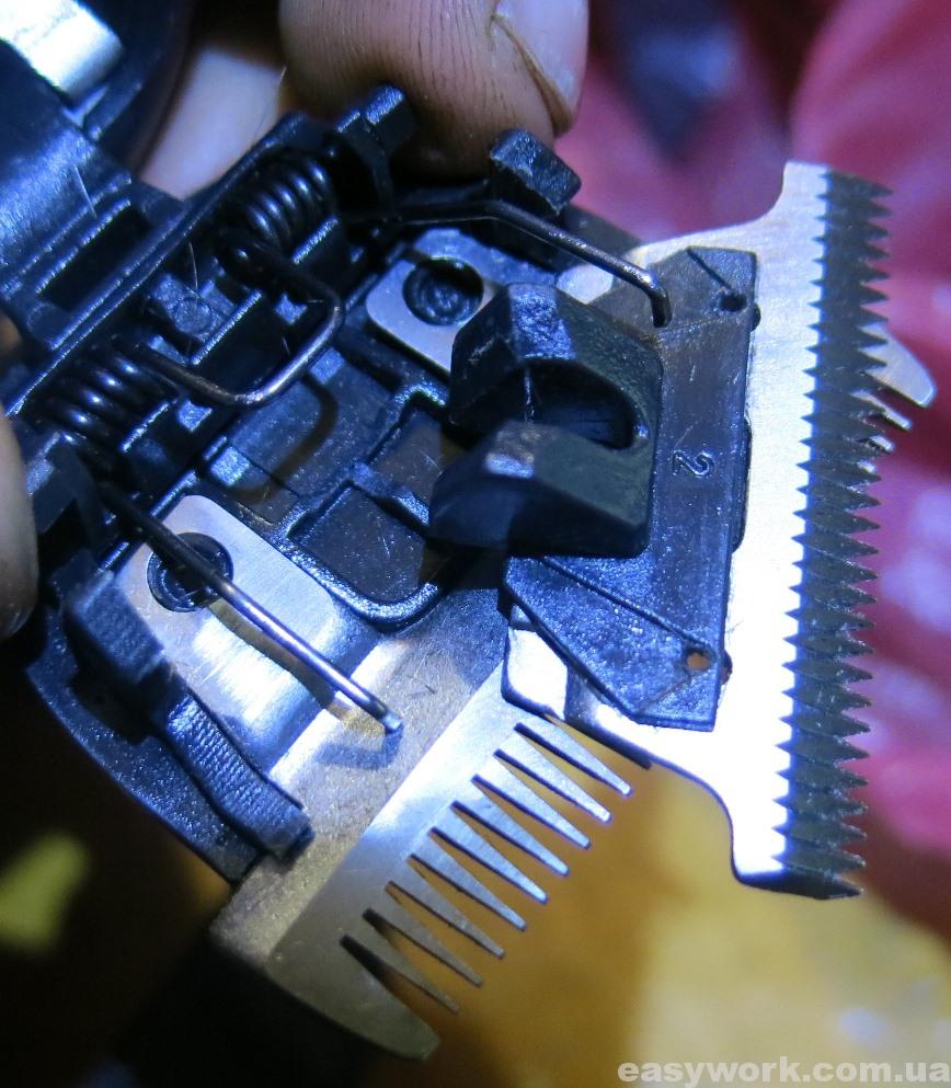 Верхний нож должен быть установлен вот так (фото 2)