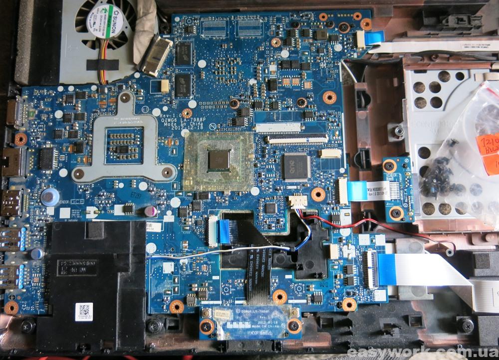 Ноутбук Lenovo G580 20150 внутри