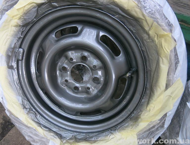 Автомобильный диск после покраски