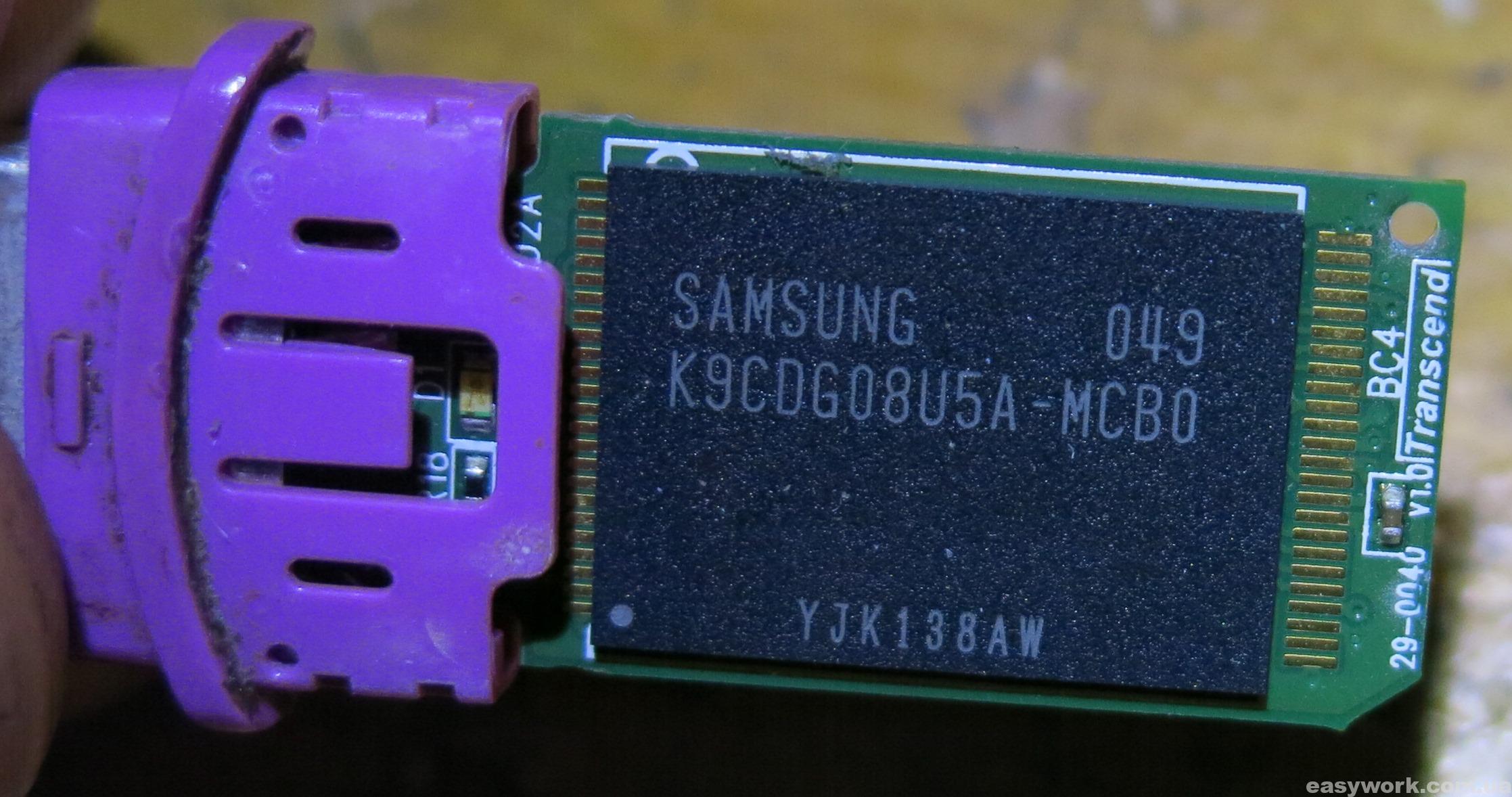 Память флешки JetFlash 300 TS16GJF300