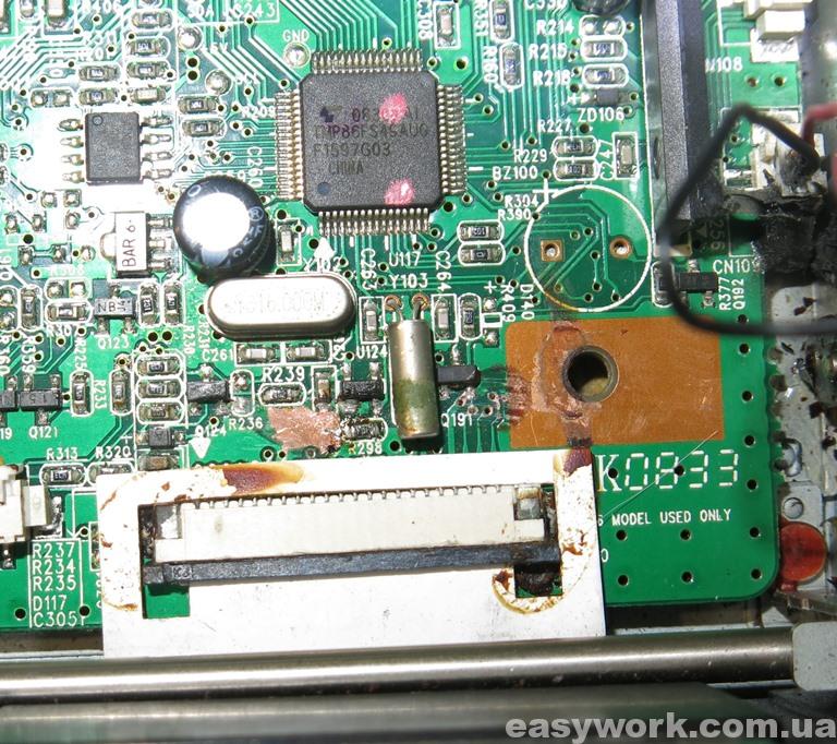 Цепи RESET возле разъема