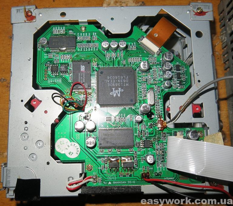 Плата привода магнитолы Roadstar CD-943DVD