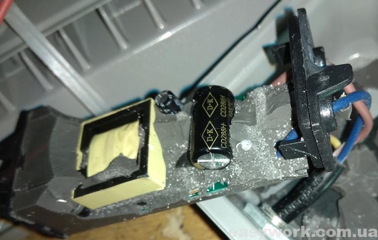 Удаление компаунда из блока питания