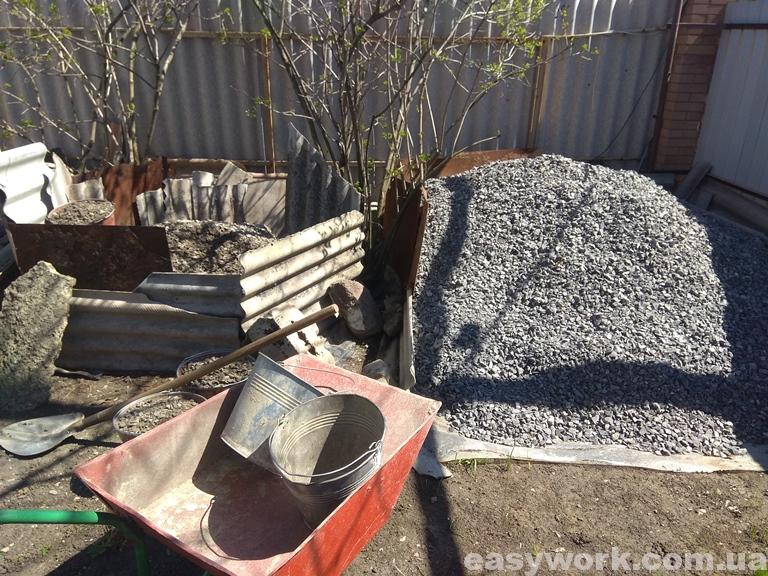 Использование тачки в доставке сыпучих