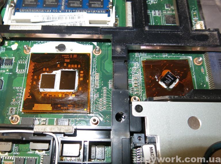 Убираем старую термопасту