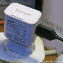 Осмотр зарядного устройства SAMSUNG EP-TA20EWE (копия)