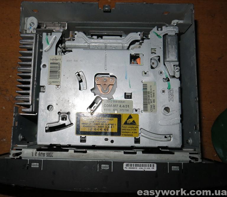 CD-привод магнитолы VW Delta 7L6 035 195D