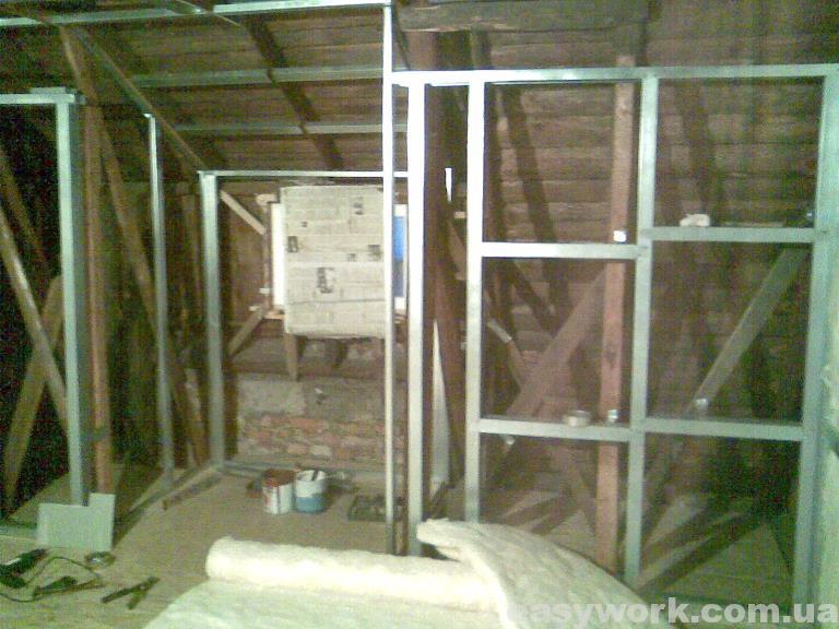 Монтаж металлокаркаса под гипсокартон в спальне (фото 1)