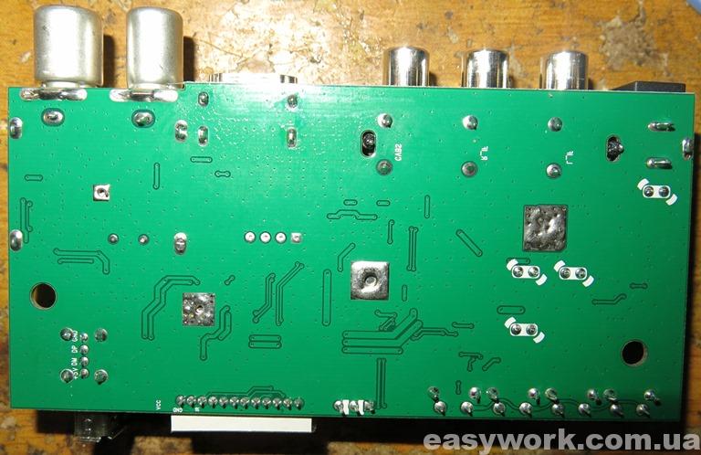 Плата Т2-тюнера DIGIFORS HD 72 с обратной стороны