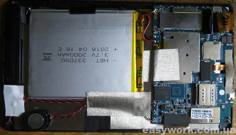 Внутреннее устройство планшета BQ-7084G