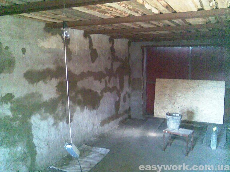 Оштукатуривание стен гаража (фото 1)