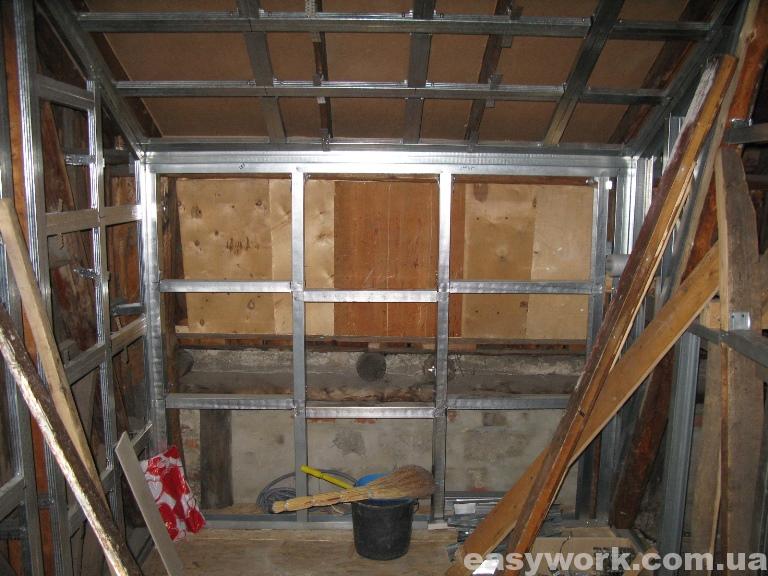 Монтаж металлокаркаса под гипсокартон в детской (фото 7)