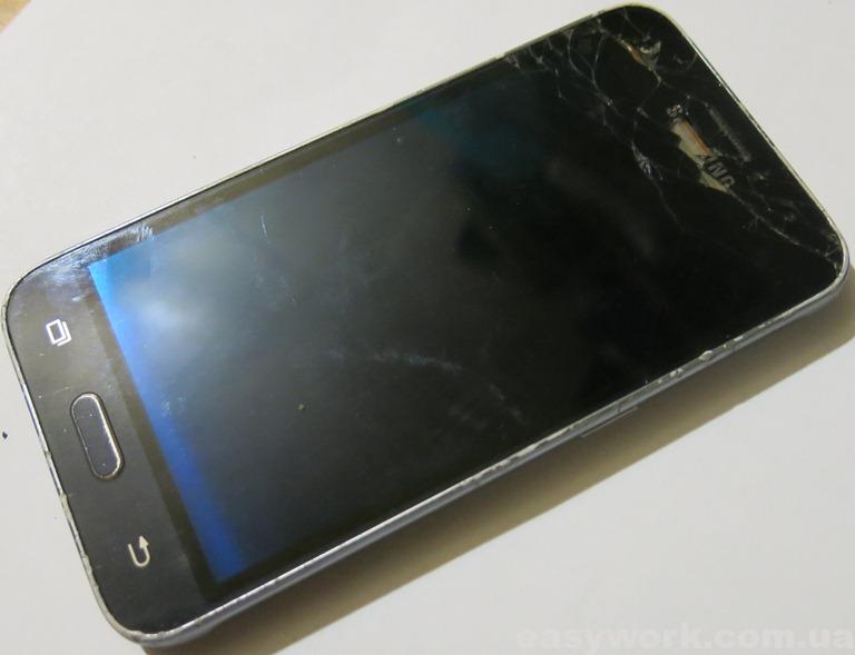 Смартфон Samsung Galaxy J1 2016 J120H