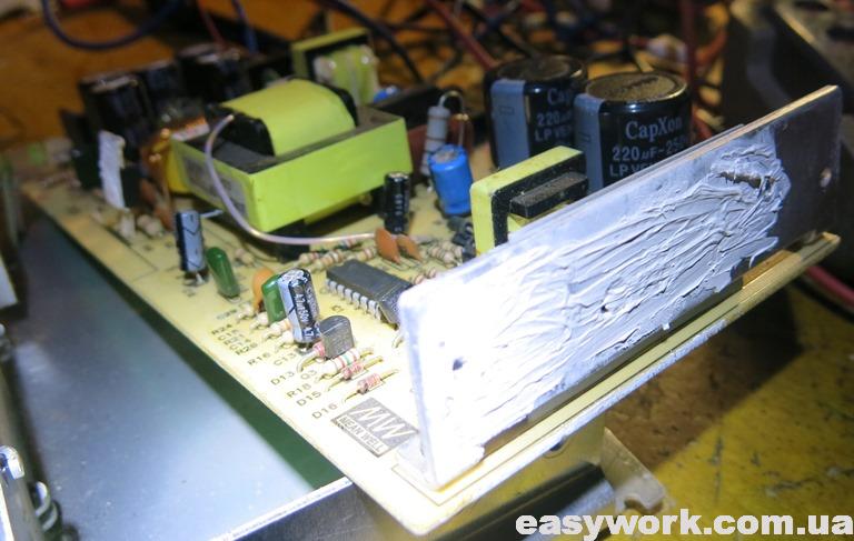 Термопаста на радиаторе