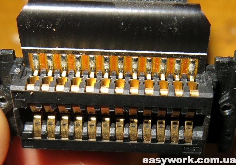 Разъем в магнитоле (фото 2)