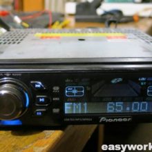 Ремонт магнитолы PIONEER SDV161B-MB-03 (крепление панели)