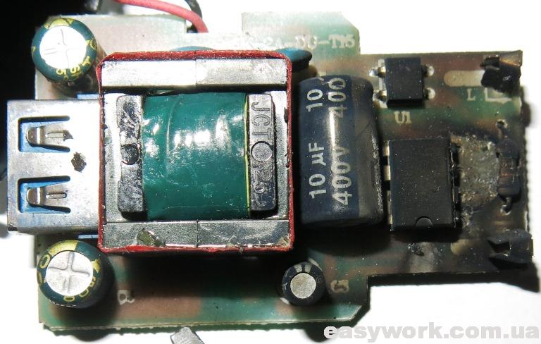 Обгоревшая плата (фото 1)